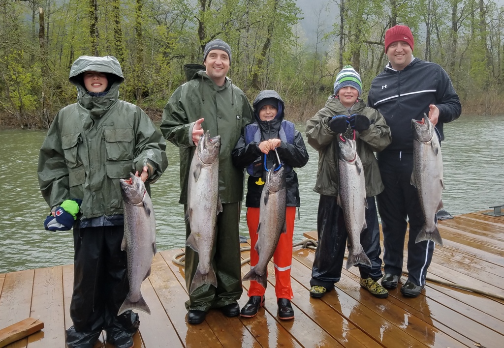Spring Chinook fishing trips near Portland Oregon